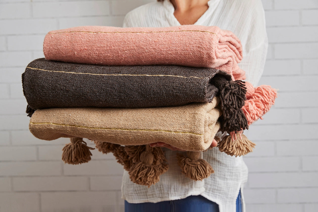 MOROCCAN TASSELED BLANKET | DARK GREY/BROWN